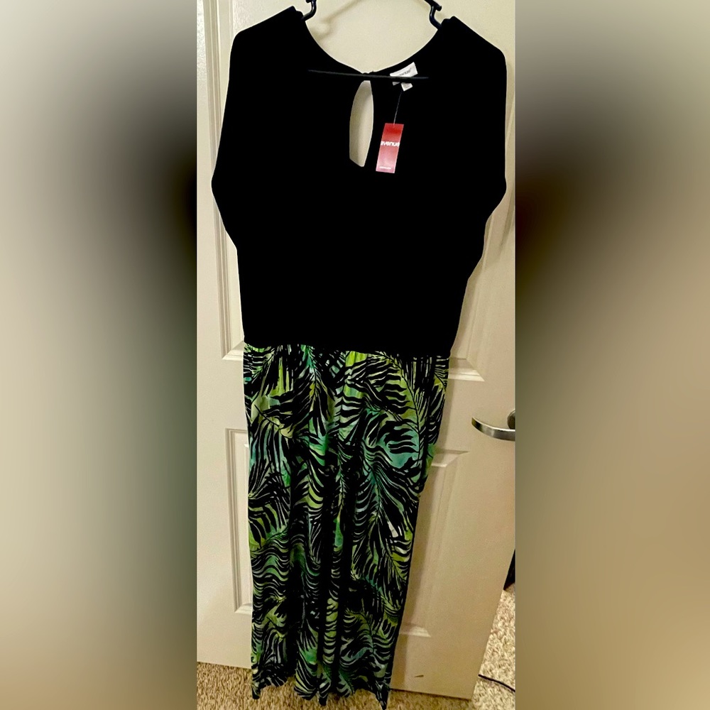 Black and green jumpsuit from Avenue